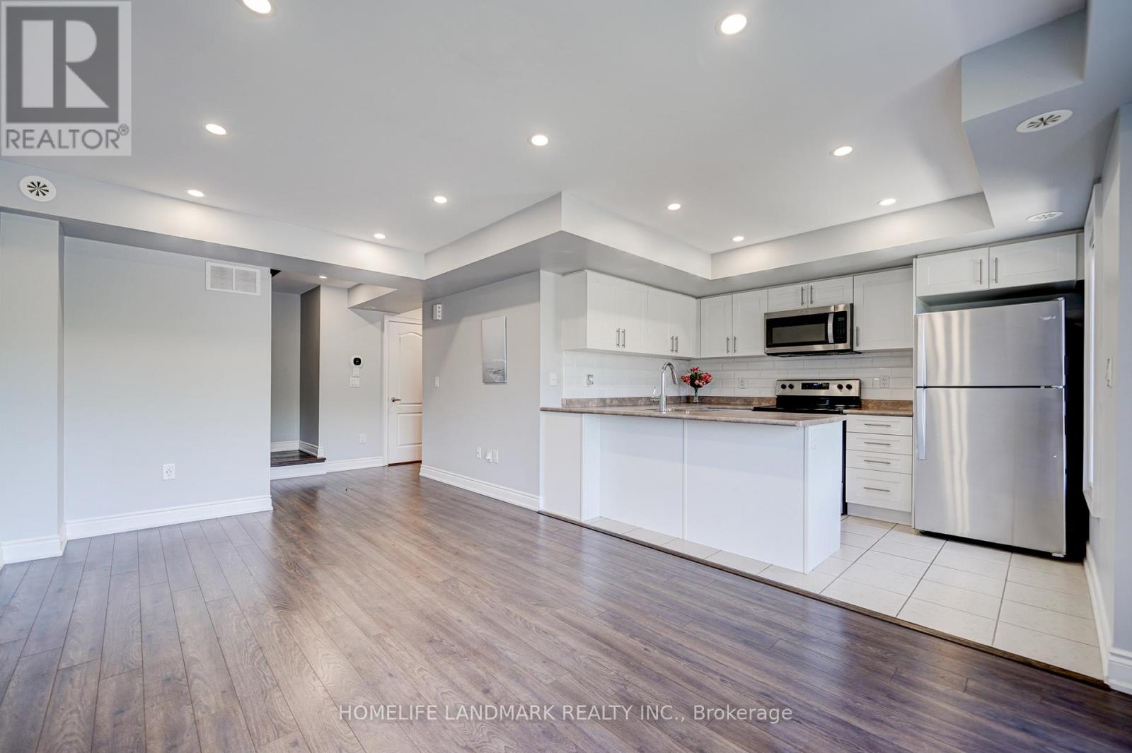 2213 - 10 Westmeath Lane N, Markham, Ontario  L6B 0A8 - Photo 13 - N12931750