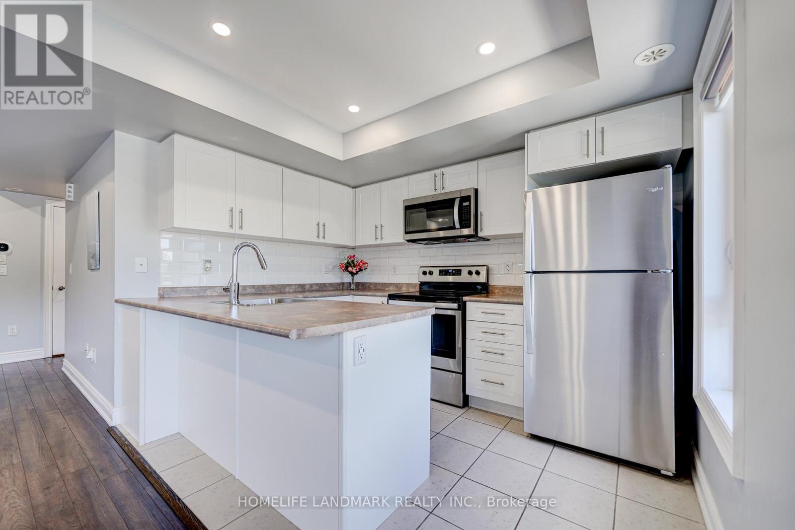 2213 - 10 Westmeath Lane N, Markham, Ontario  L6B 0A8 - Photo 15 - N12931750