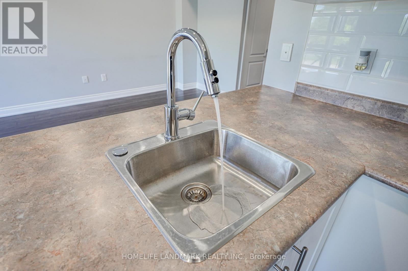 2213 - 10 Westmeath Lane N, Markham, Ontario  L6B 0A8 - Photo 20 - N12931750