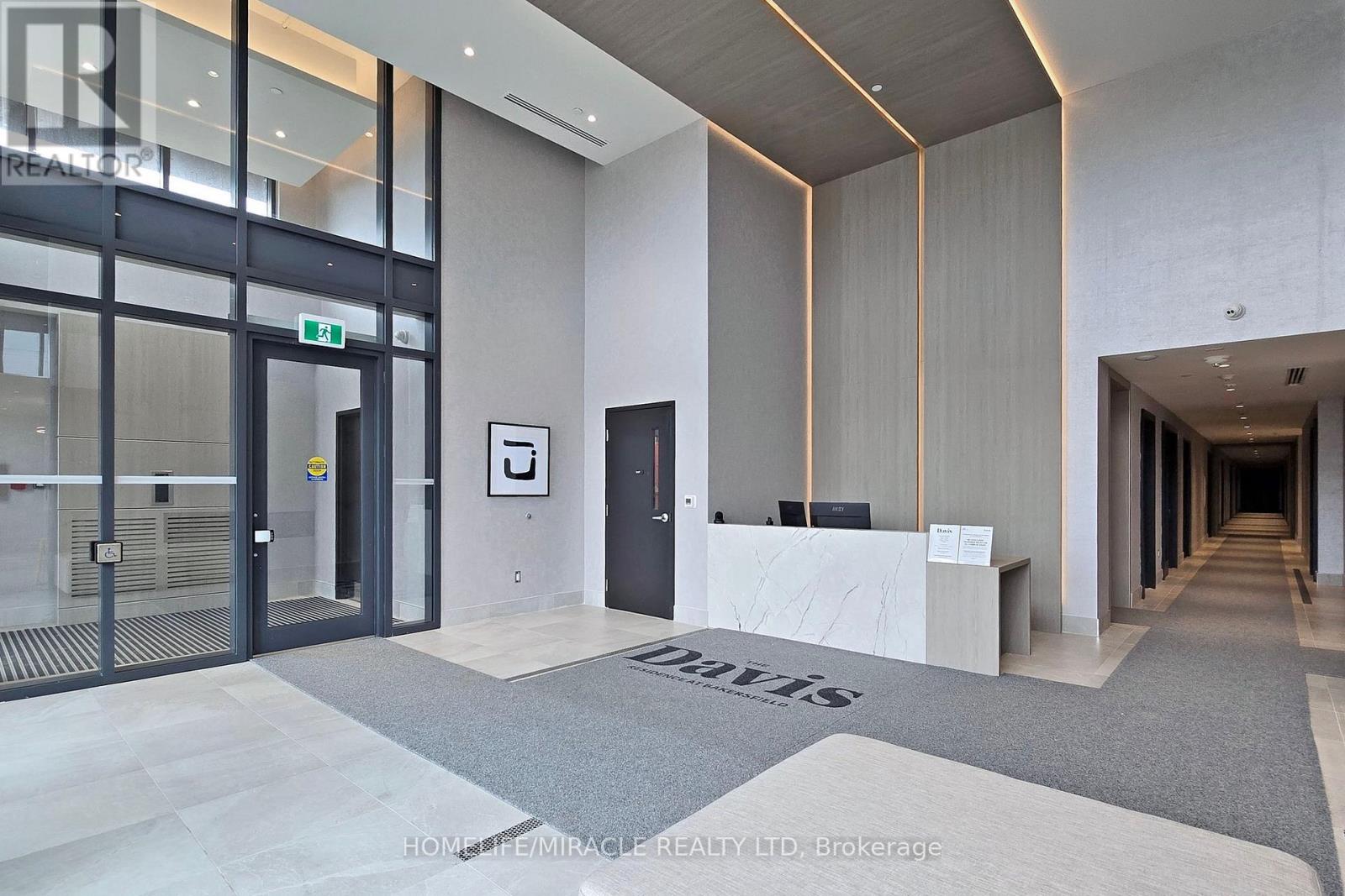 322 - 185 Deerfield Road, Newmarket, Ontario  L3Y 0G7 - Photo 6 - N12931772