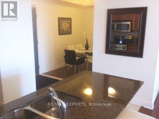 419 - 281 Woodbridge Avenue, Vaughan, Ontario  L4L 0C6 - Photo 9 - N12931774