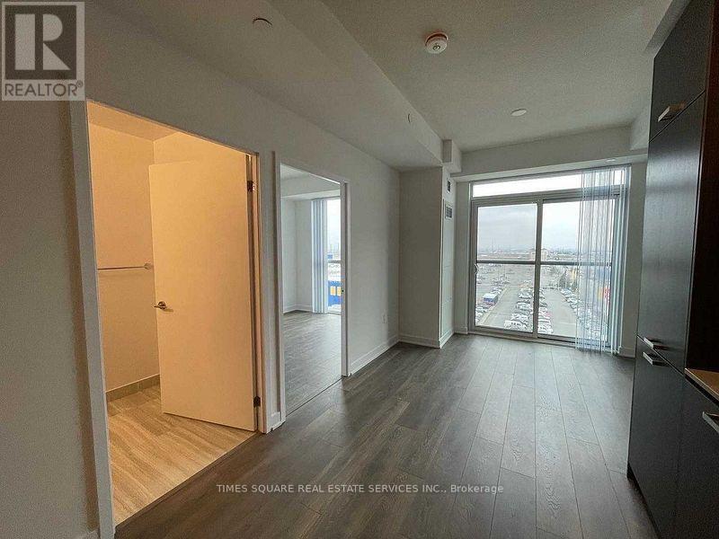 715 - 10 Honeycrisp Crescent, Vaughan, Ontario  L4K 0M7 - Photo 14 - N12931806