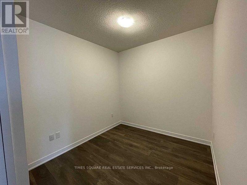 715 - 10 Honeycrisp Crescent, Vaughan, Ontario  L4K 0M7 - Photo 9 - N12931806