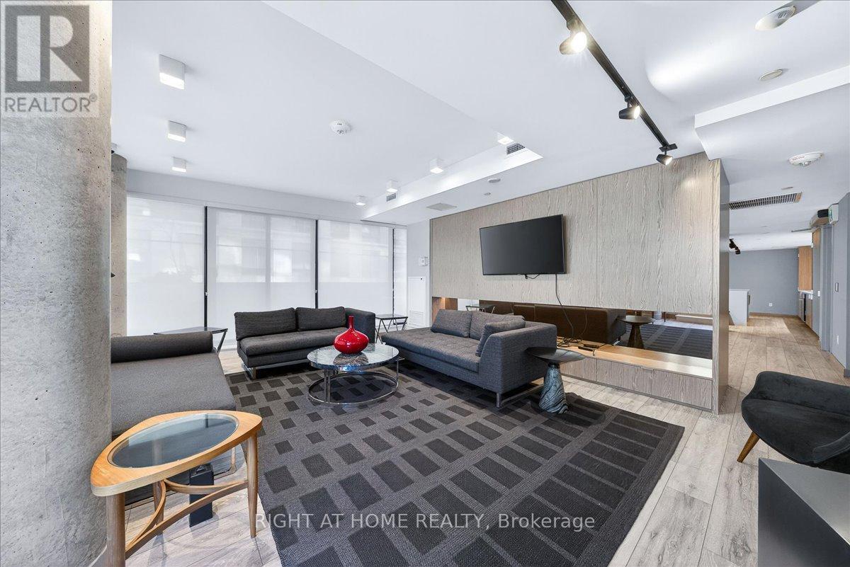 1907 - 215 Queen Street W, Toronto, Ontario  M5A 1S2 - Photo 25 - C12818736