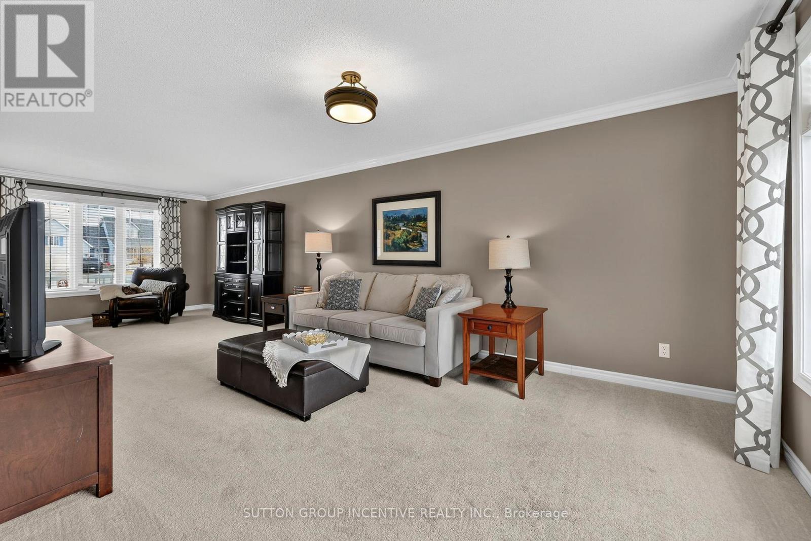 60 O'neill Circle, Springwater, Ontario  L0L 2K0 - Photo 12 - S12931776