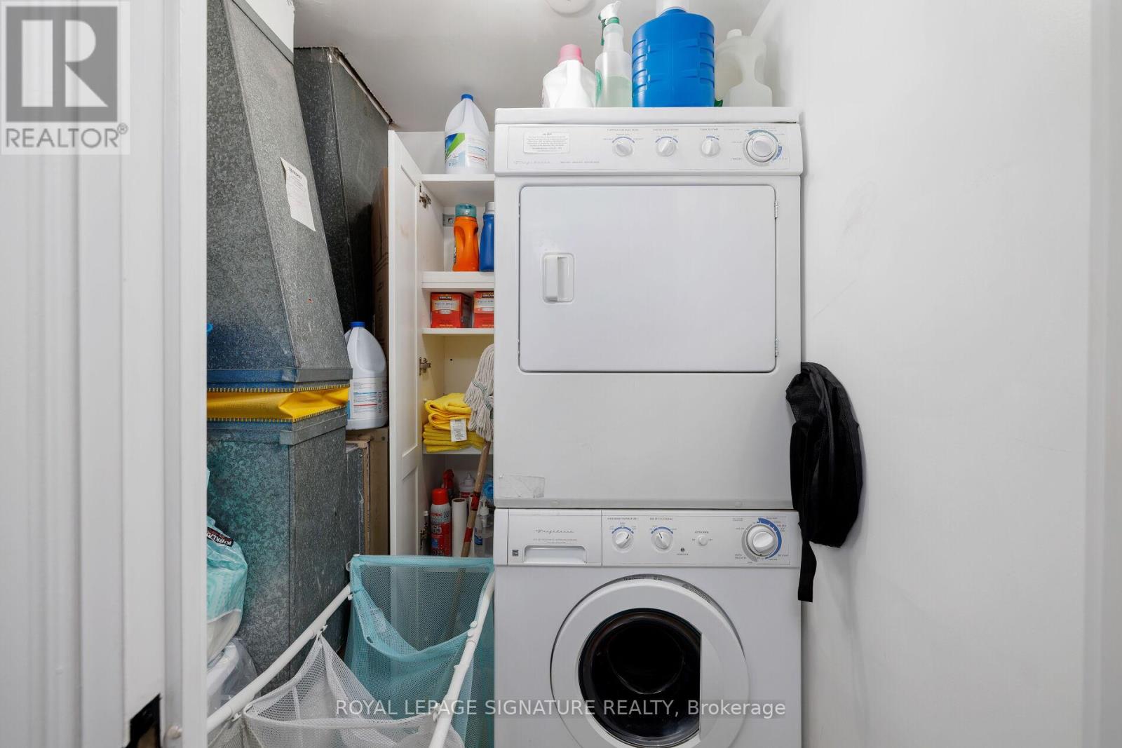 909 - 880 Dundas Street W, Mississauga, Ontario  L5C 4H3 - Photo 17 - W12931728