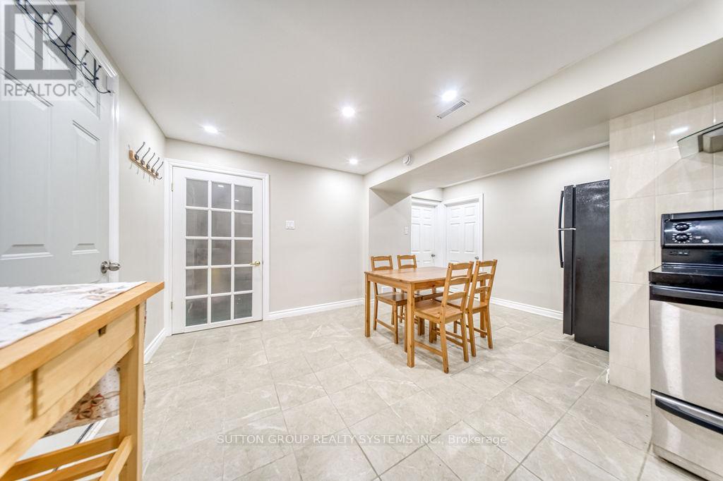 7205 Danton Promenade, Mississauga, Ontario  L5N 5C5 - Photo 27 - W12931738