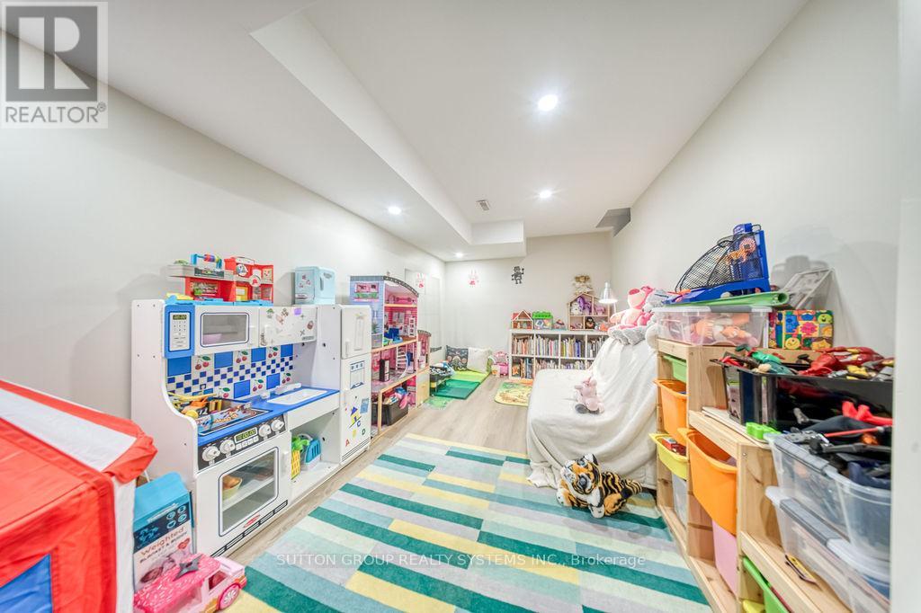 7205 Danton Promenade, Mississauga, Ontario  L5N 5C5 - Photo 30 - W12931738