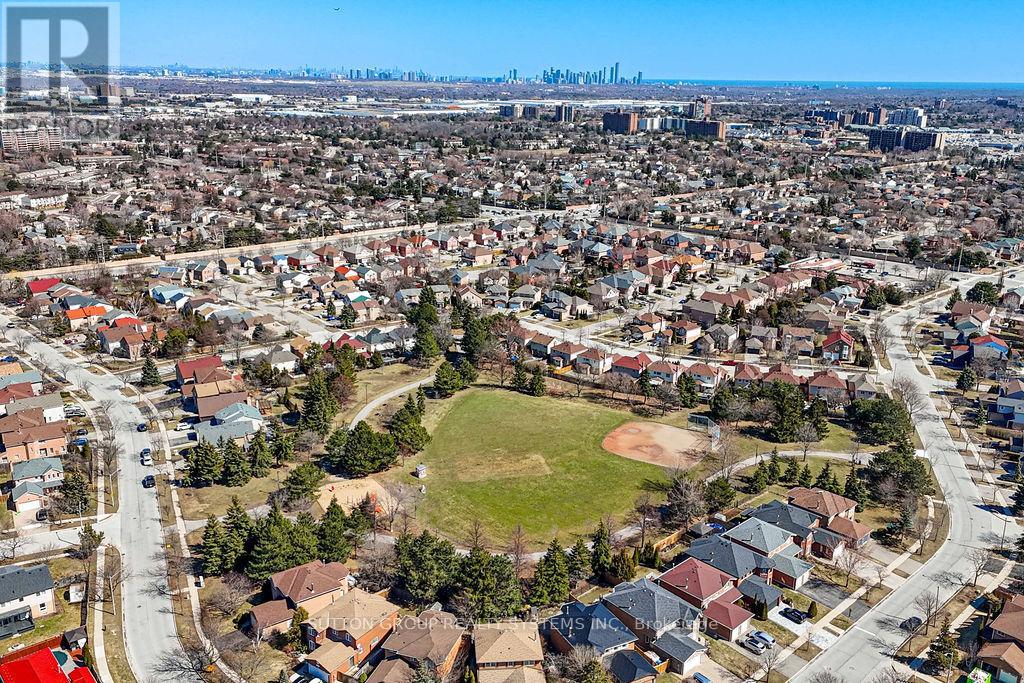 7205 Danton Promenade, Mississauga, Ontario  L5N 5C5 - Photo 44 - W12931738