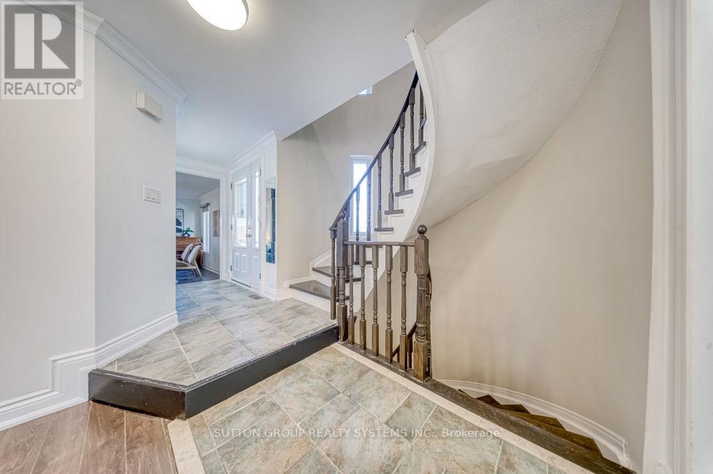 7205 Danton Promenade, Mississauga, Ontario  L5N 5C5 - Photo 6 - W12931738