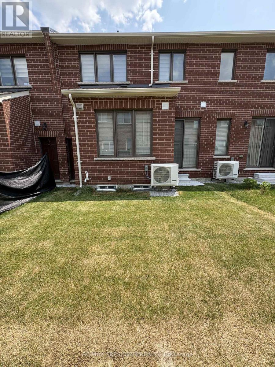 6 Keppel Circle, Brampton, Ontario  L7A 5K4 - Photo 2 - W12931742