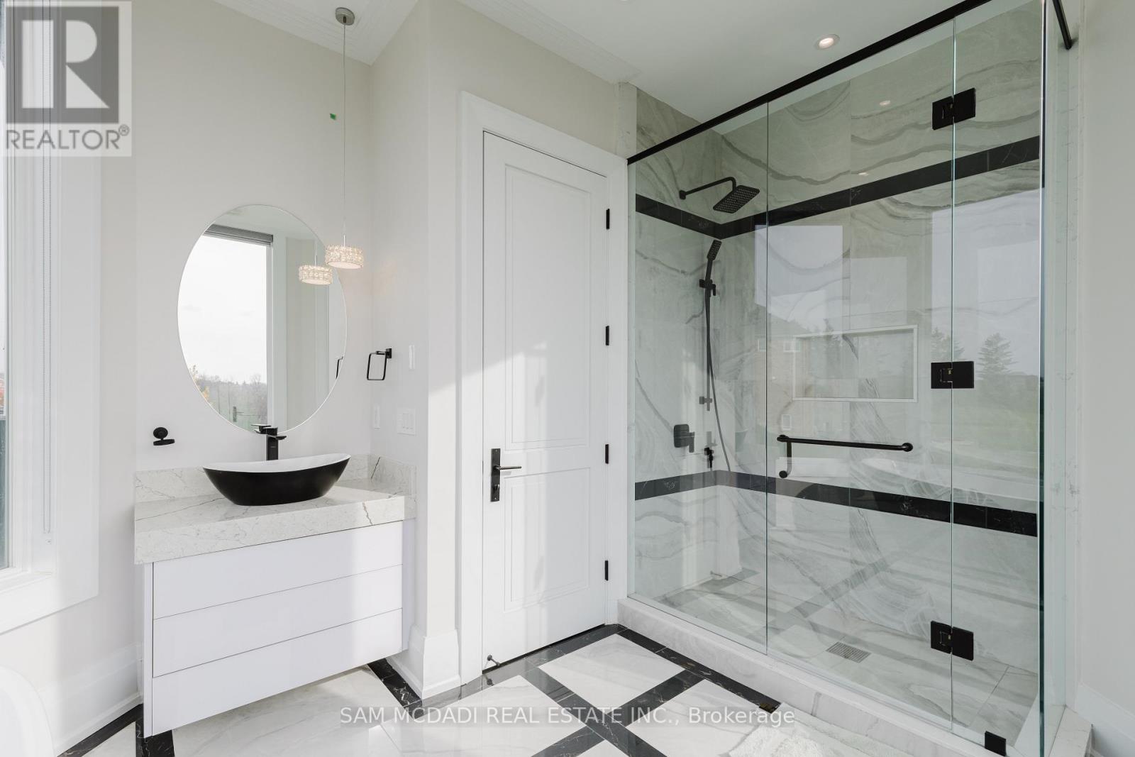 4 Saint Lukes Court, Brampton, Ontario  L6P 1K9 - Photo 22 - W12931760