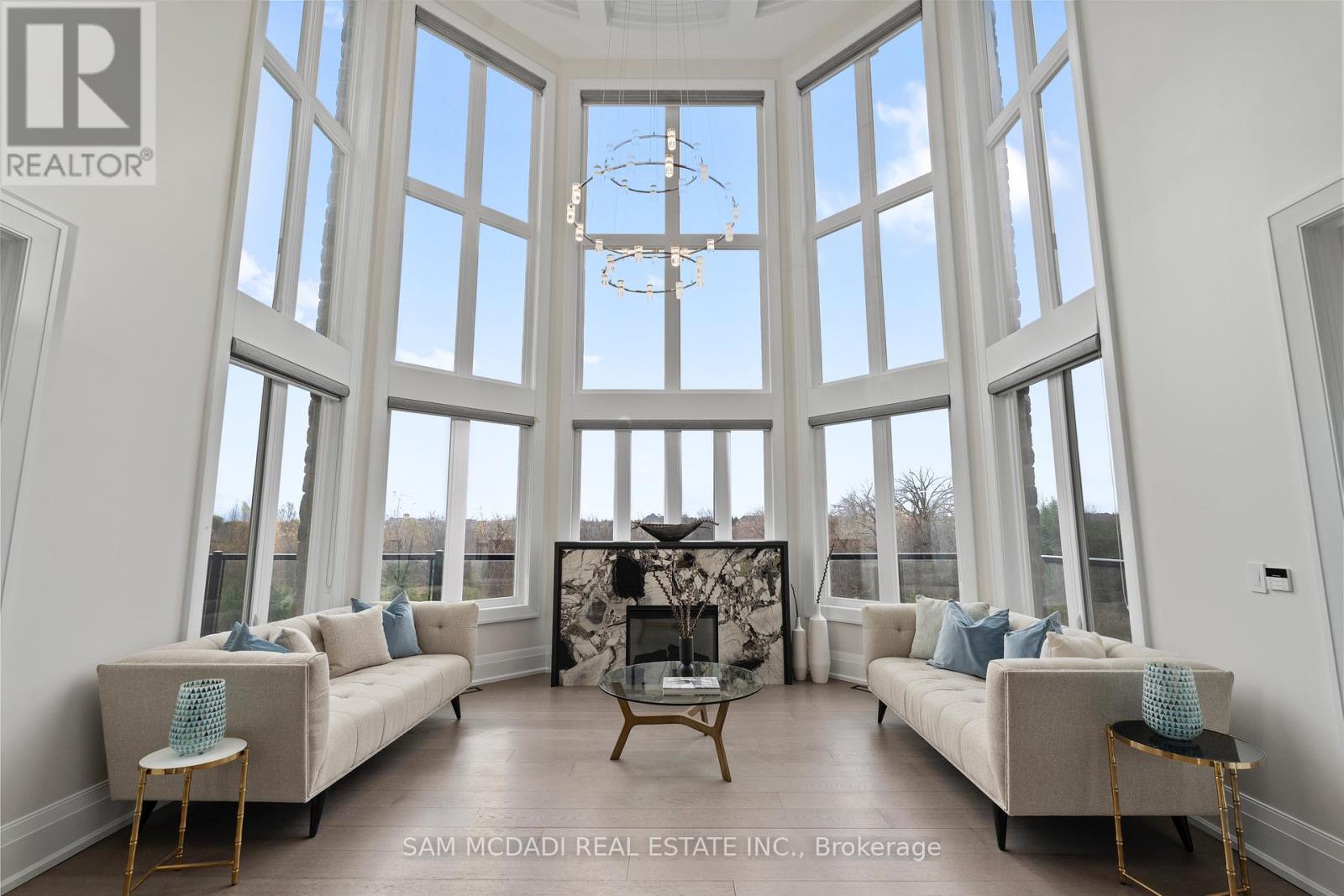 4 Saint Lukes Court, Brampton, Ontario  L6P 1K9 - Photo 8 - W12931760