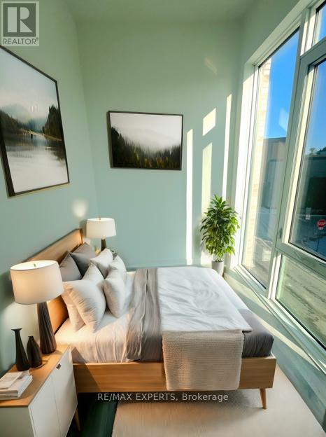 101 - 220 Missinnihe Way, Mississauga, Ontario  L5H 0A9 - Photo 10 - W12931796