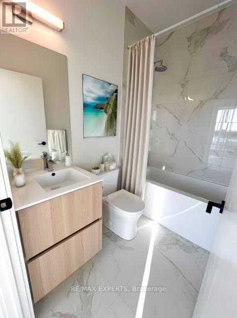 101 - 220 Missinnihe Way, Mississauga, Ontario  L5H 0A9 - Photo 13 - W12931796