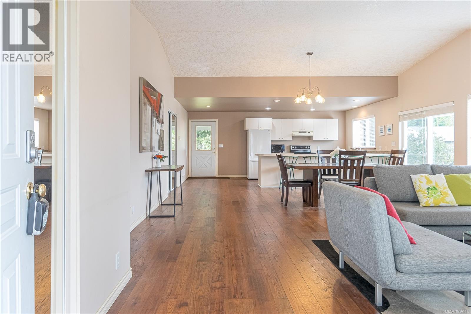 3043 Raymur Pl, Qualicum Beach, British Columbia  V9K 2N9 - Photo 14 - 1030118