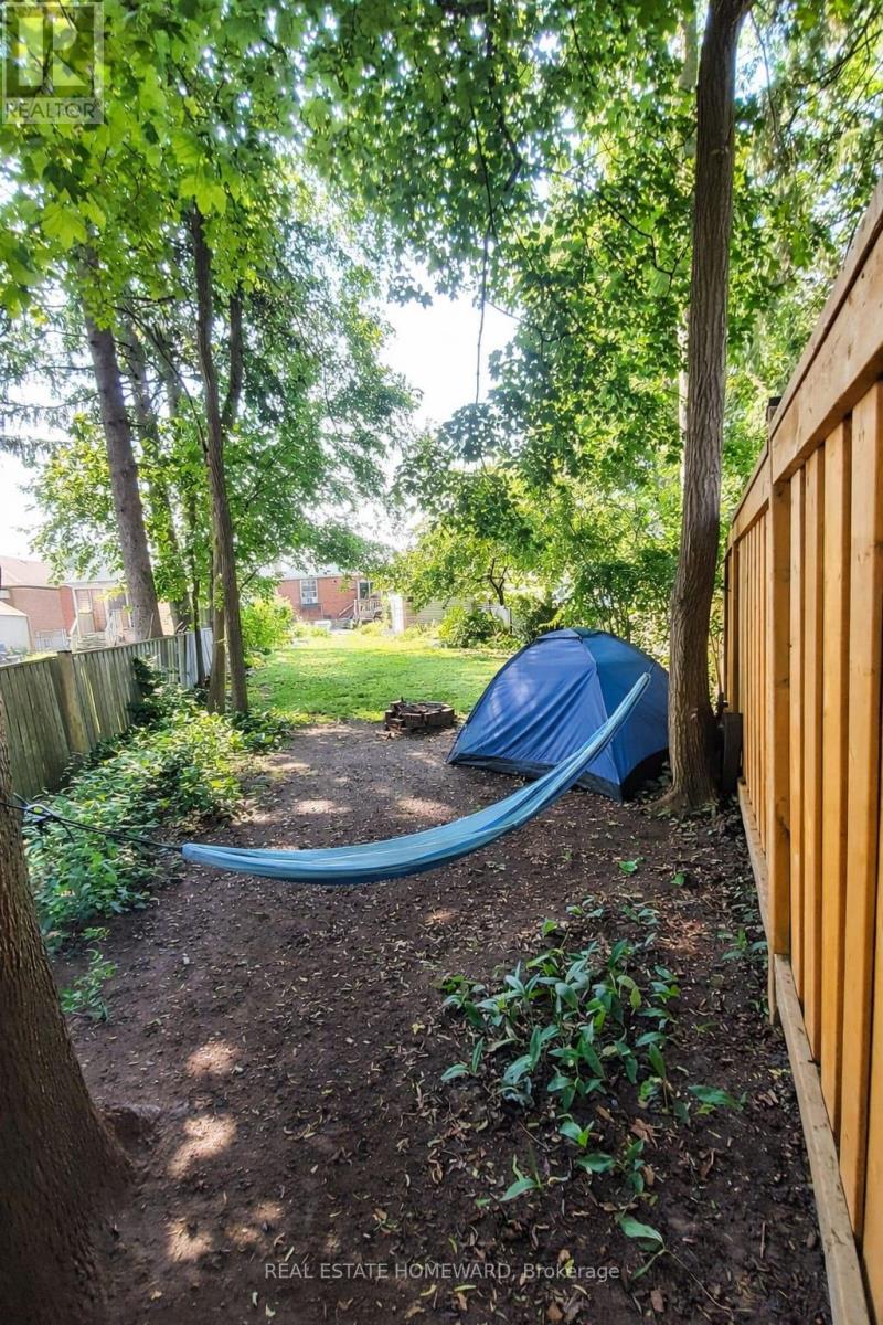 408 O'connor Drive, Toronto, Ontario  M4J 2W3 - Photo 18 - E12928498