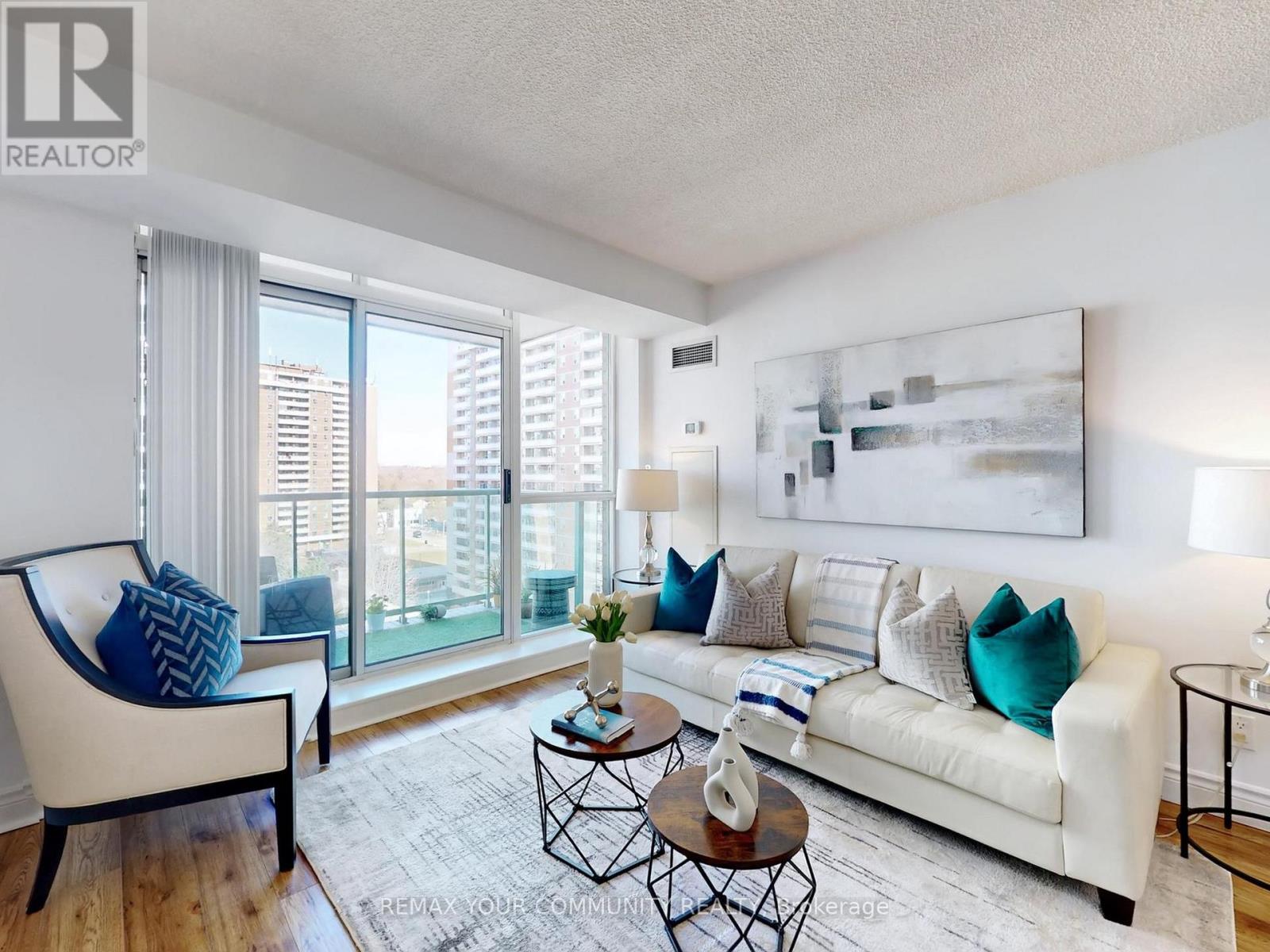 1002 - 7 Michael Power Place, Toronto, Ontario  M9A 0A4 - Photo 4 - W12925756