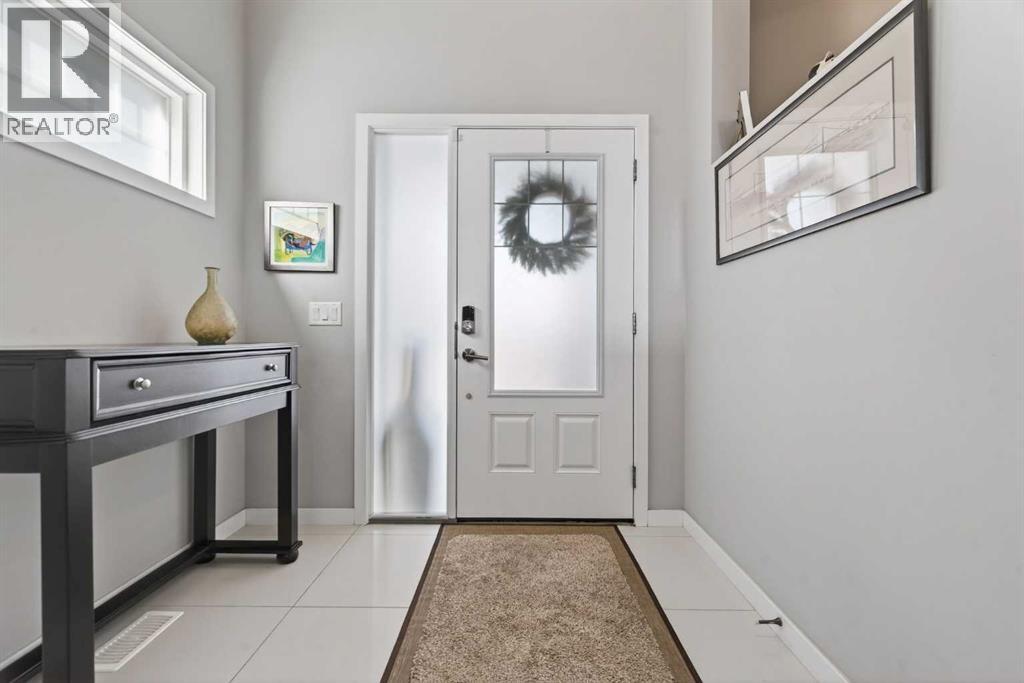 47 Mist Mountain Rise, Okotoks, Alberta  T1S 5R4 - Photo 3 - A2290739