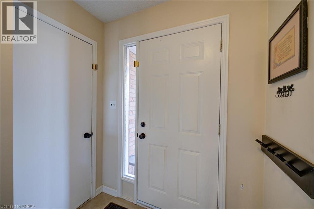 31 Coxwell Crescent, Brantford, Ontario  N3P 1P5 - Photo 5 - 40806429