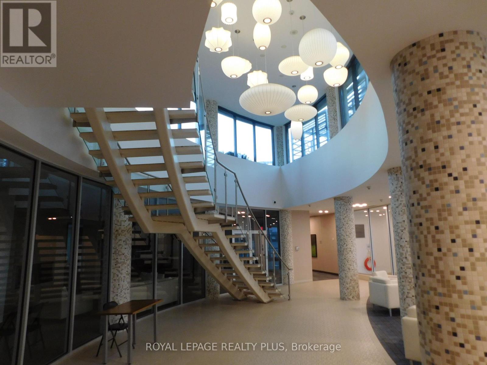 2005 - 2240 Lakeshore Boulevard W, Toronto, Ontario  M8V 0B1 - Photo 34 - W12809902