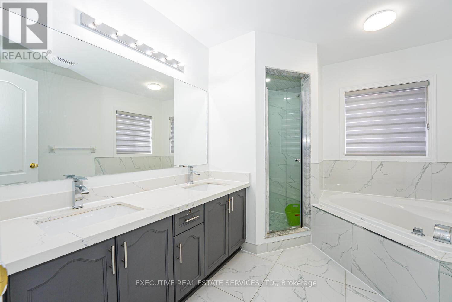 43 River Rock Crescent, Brampton, Ontario  L7A 2V2 - Photo 25 - W12928656