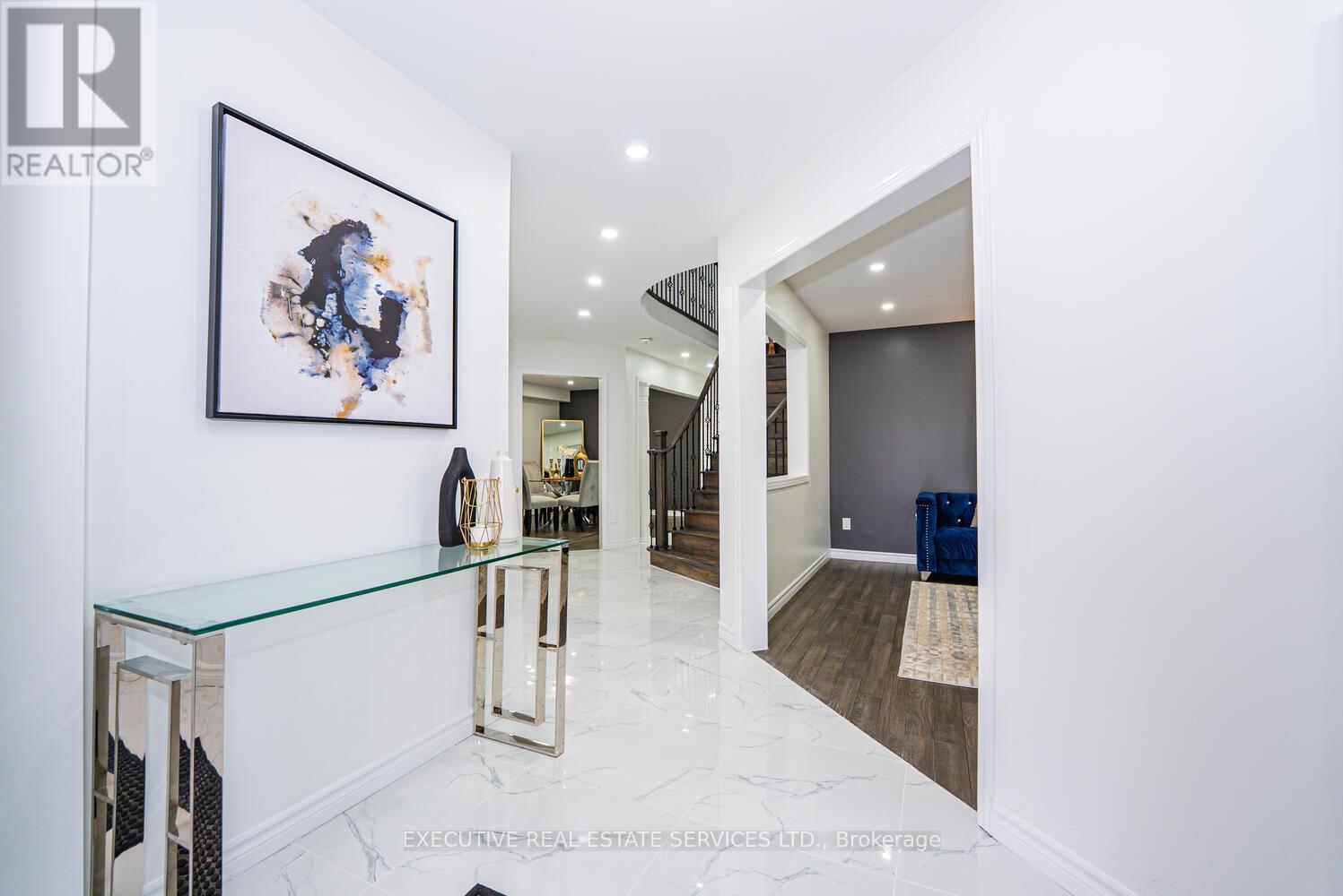 43 River Rock Crescent, Brampton, Ontario  L7A 2V2 - Photo 7 - W12928656