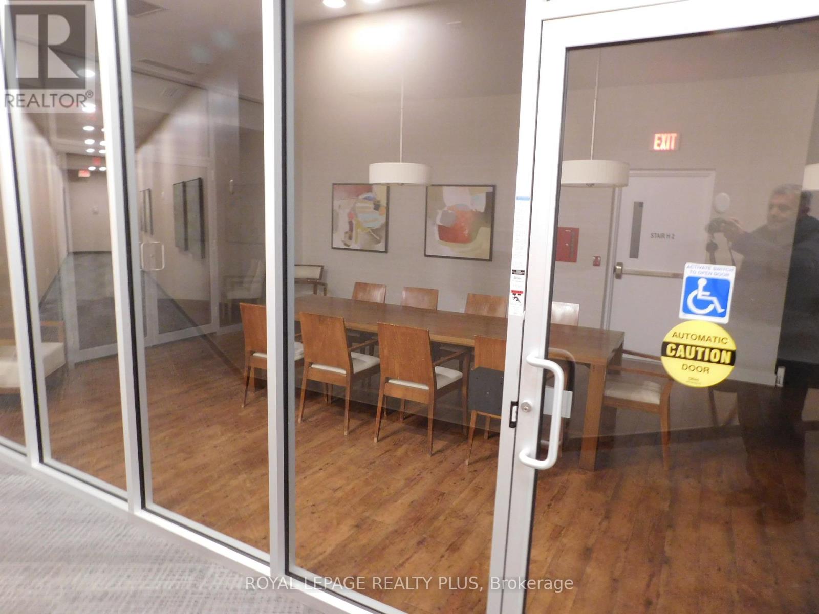 2005 - 2240 Lakeshore Boulevard W, Toronto, Ontario  M8V 0B1 - Photo 31 - W12809902