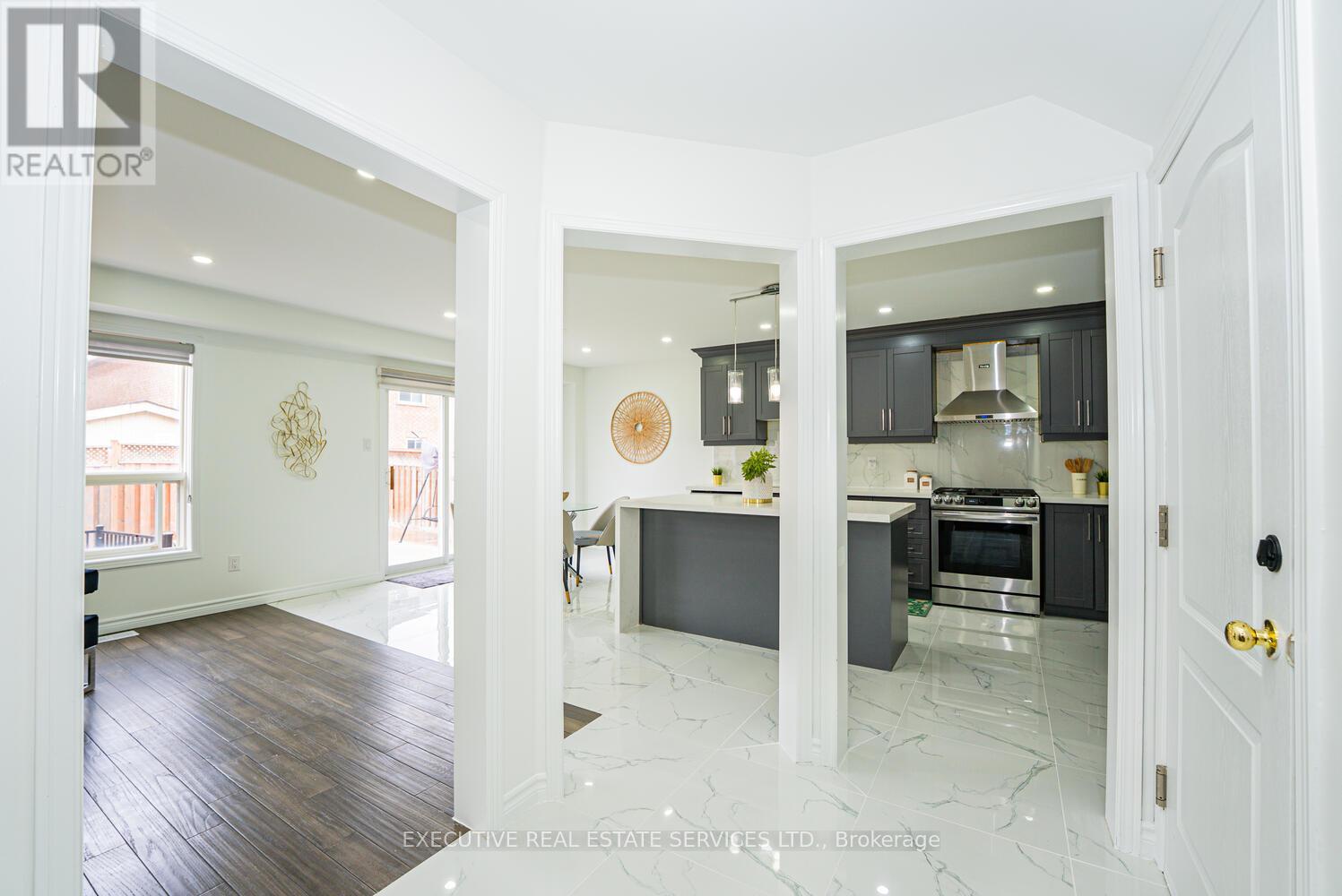 43 River Rock Crescent, Brampton, Ontario  L7A 2V2 - Photo 12 - W12928656