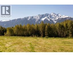 LOT 1 PEMBERTON FARM ROAD, Pemberton, British Columbia