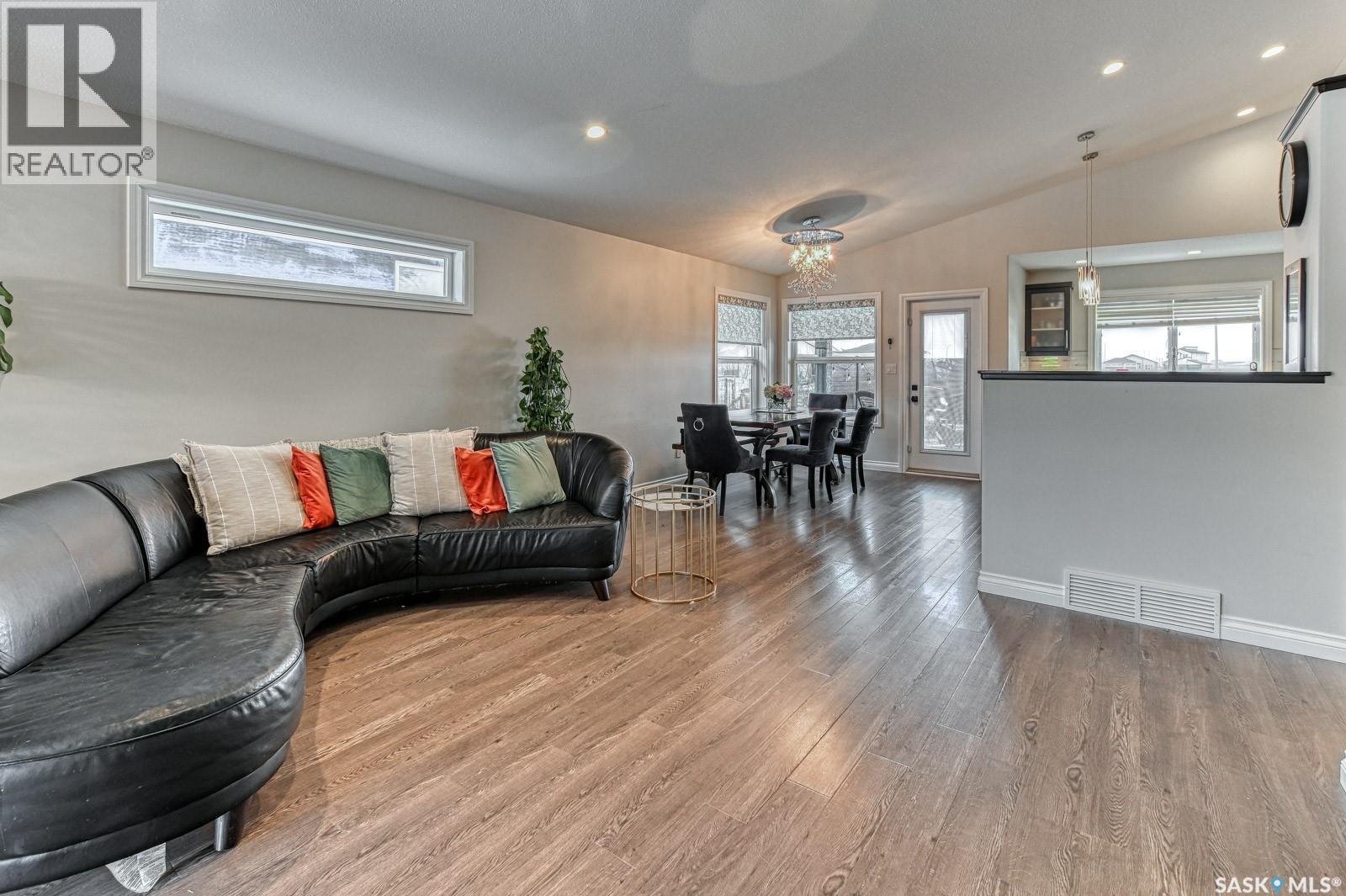 635 Aspen Crescent, Pilot Butte, Saskatchewan  S0G 3Z0 - Photo 6 - SK031417