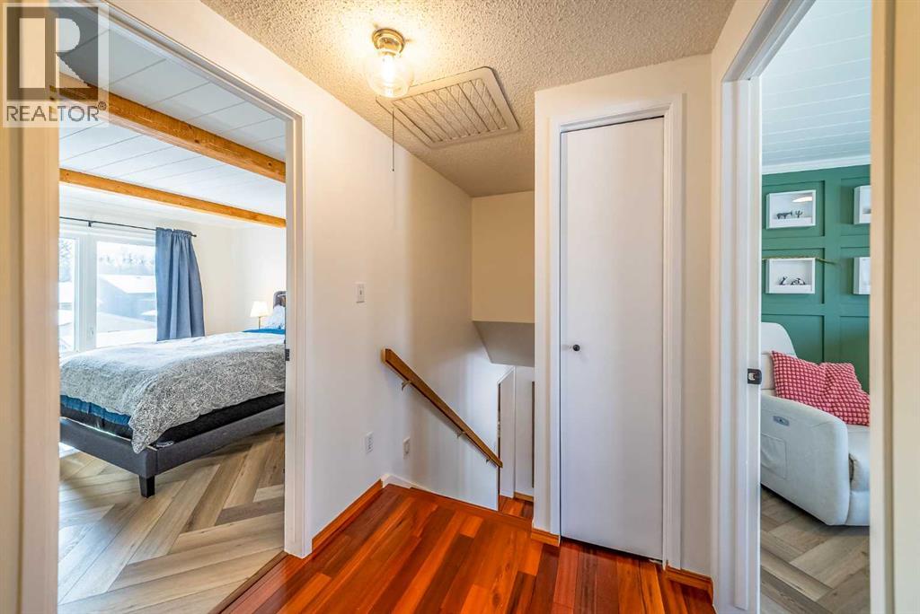 147 Midvalley Place Se, Calgary, Alberta  T2X 1K3 - Photo 28 - A2296545