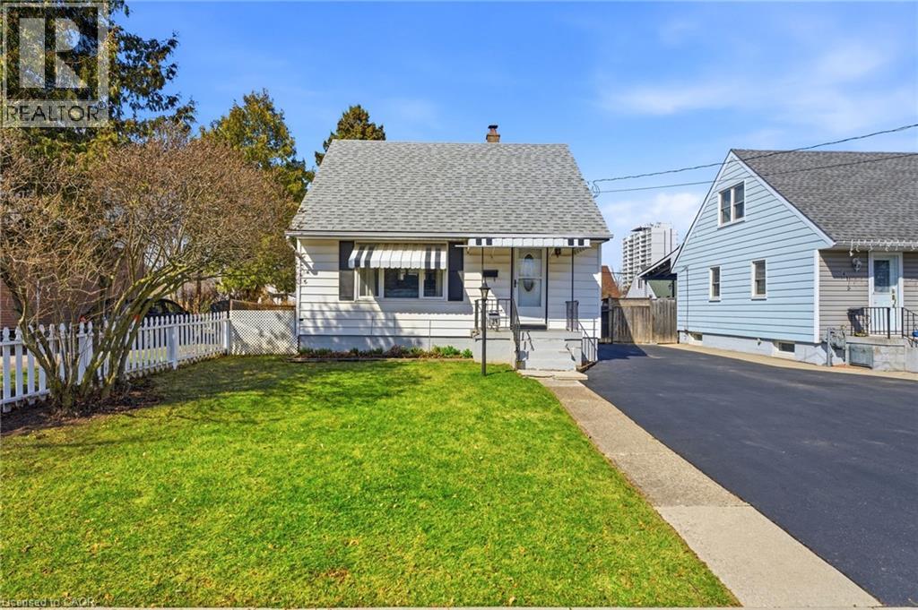 39 EASTWOOD Street, Hamilton, Ontario