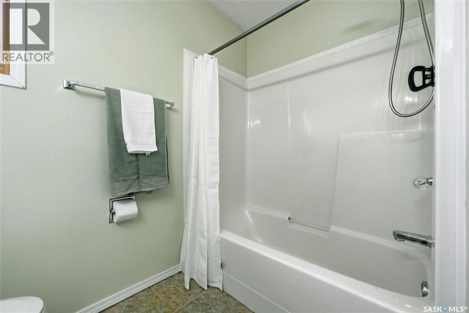 3808 Arbor Grove Drive, Regina, Saskatchewan  S4V 2S6 - Photo 30 - SK031425