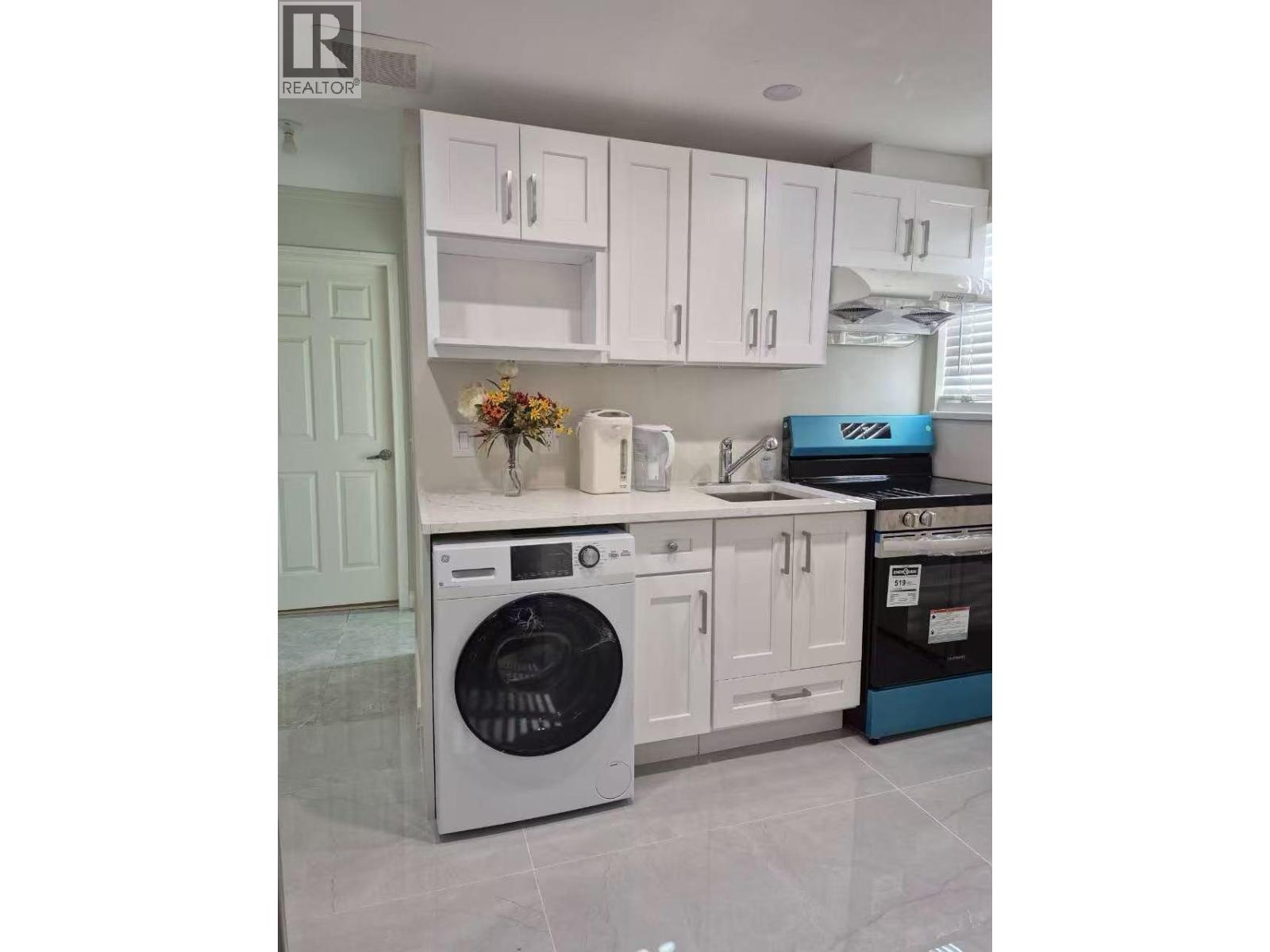 3850 Fir Street, Burnaby, British Columbia V5G 2A7 - Photo 5 - R3104504