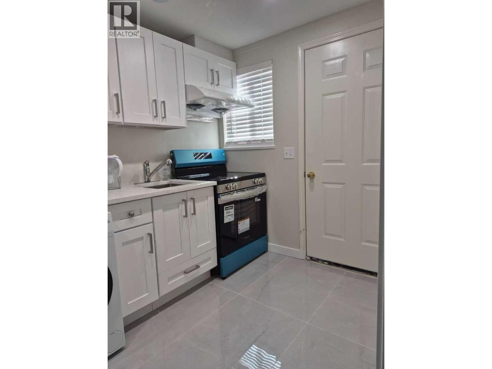 3850 Fir Street, Burnaby, British Columbia V5G 2A7 - Photo 8 - R3104504