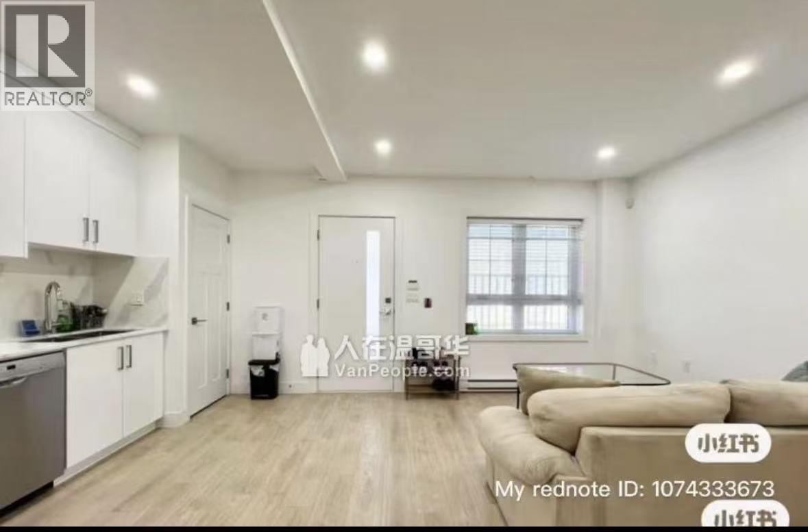 4793 Slocan St, Vancouver, British Columbia V5R 2A2 - Photo 2 - R3104506