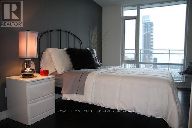 2111 - 21 Widmer Street, Toronto, Ontario  M5V 2E8 - Photo 9 - C12931820