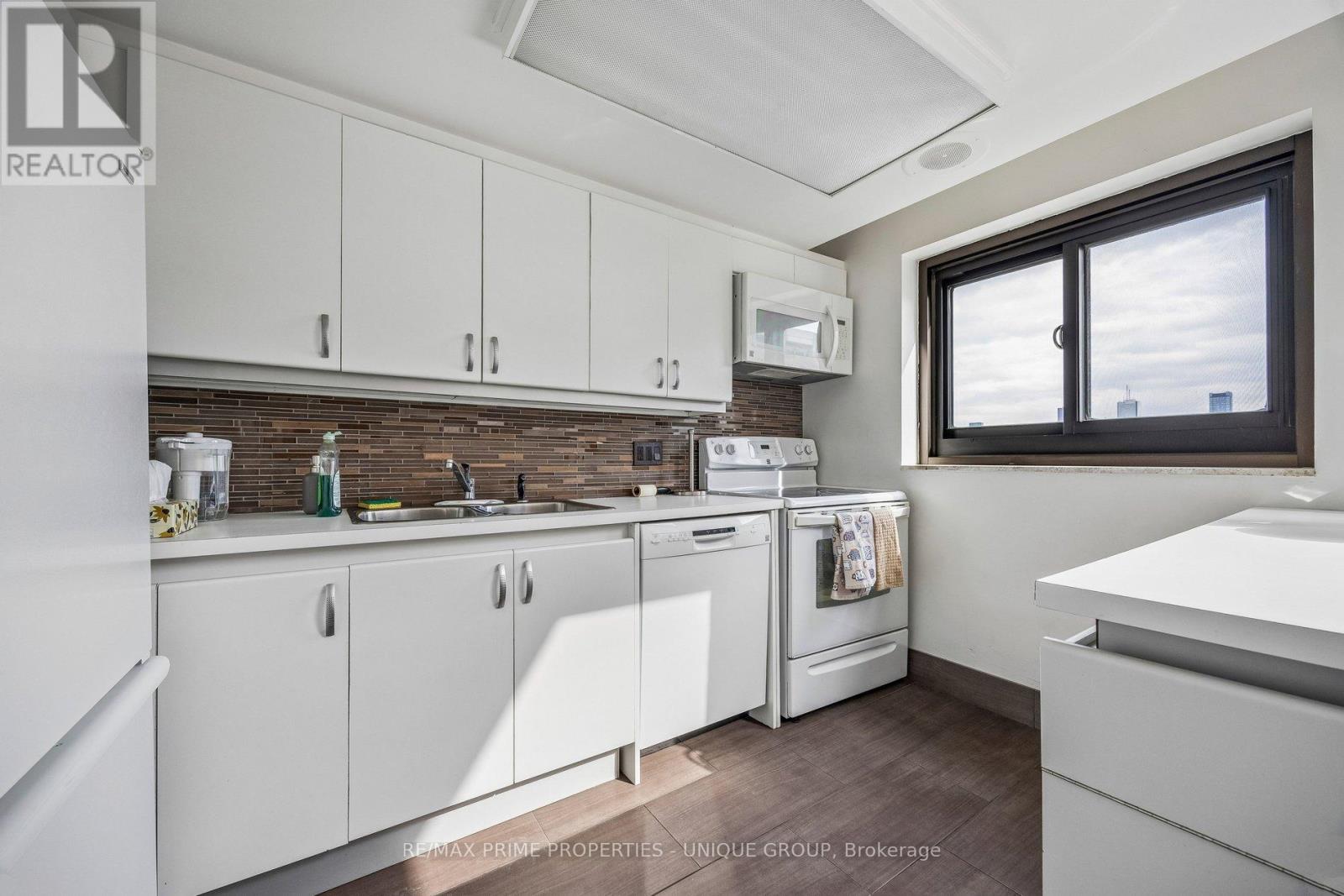 805 - 55 Prince Arthur Avenue, Toronto, Ontario  M5R 1B3 - Photo 48 - C12931826