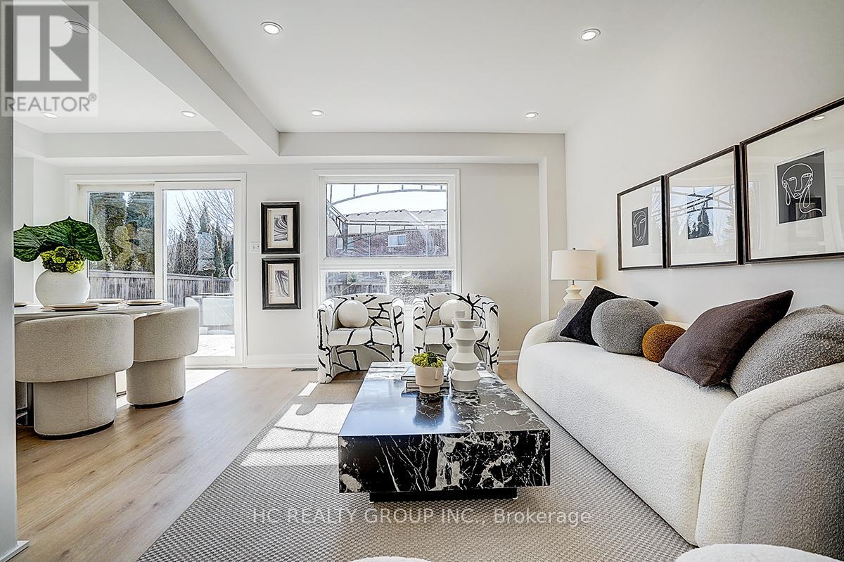 4 Daley Avenue, Clarington, Ontario  L1C 5G1 - Photo 4 - E12931842