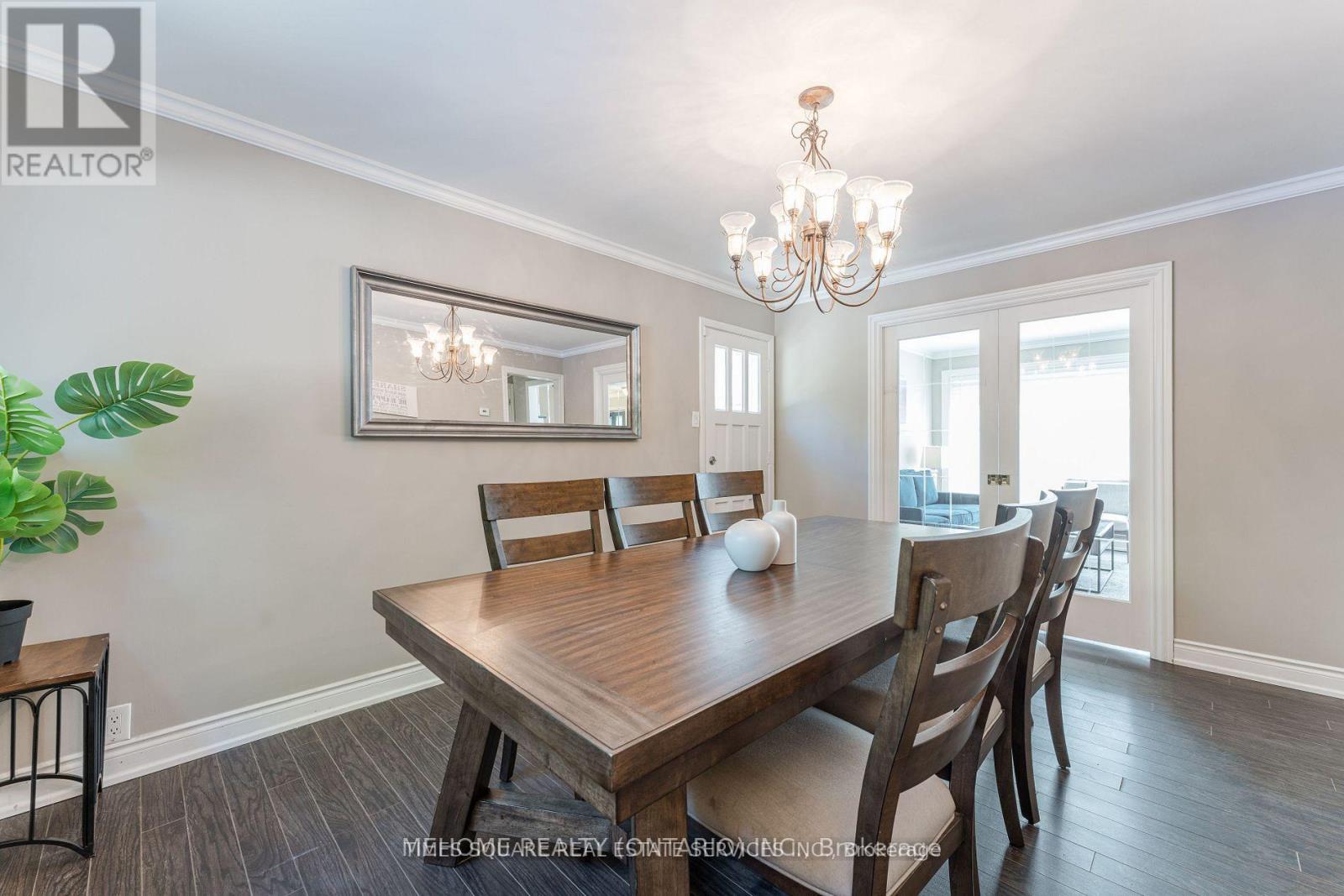 16 Abbottswood Road, Toronto, Ontario  M1P 3P1 - Photo 4 - E12931856