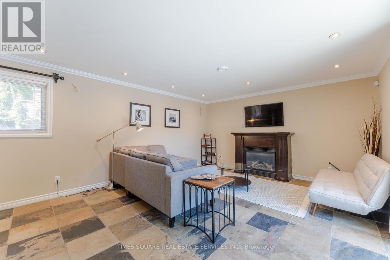 16 Abbottswood Road, Toronto, Ontario  M1P 3P1 - Photo 7 - E12931856