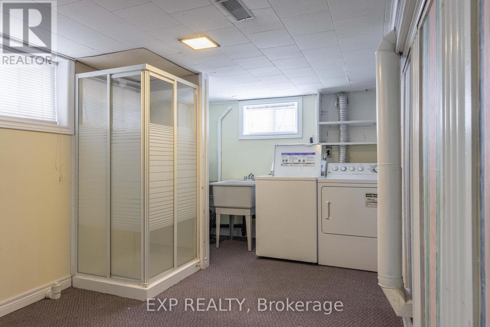 412 South Pelham Road, Welland, Ontario  L3C 3C6 - Photo 25 - X12931818