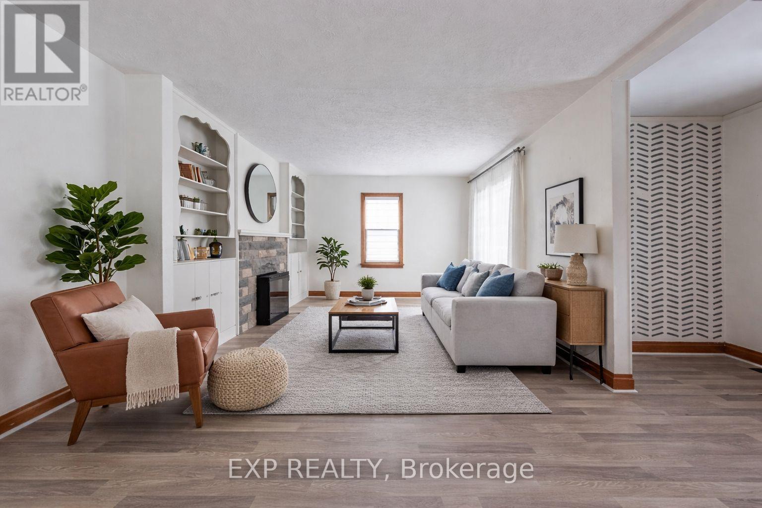 412 South Pelham Road, Welland, Ontario  L3C 3C6 - Photo 4 - X12931818