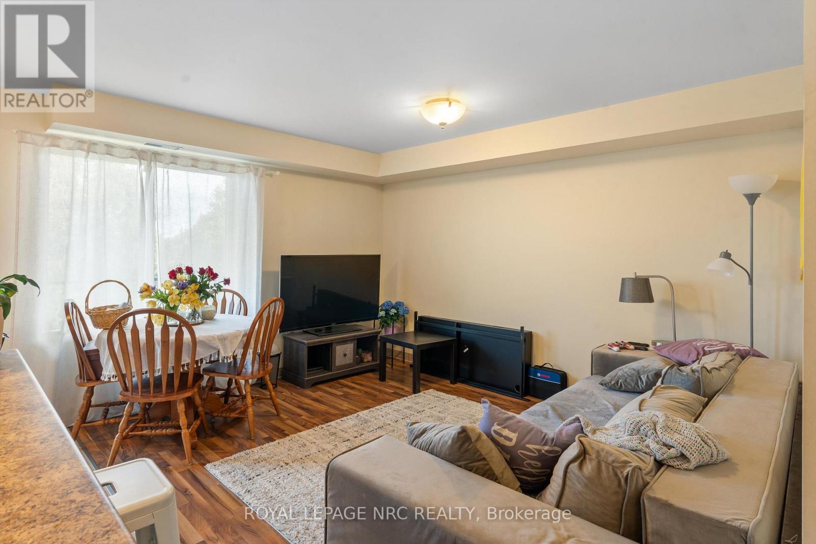 240 - 411 Lake Street, St. Catharines, Ontario  L2N 4H5 - Photo 11 - X12931862