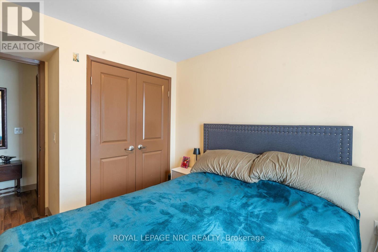 240 - 411 Lake Street, St. Catharines, Ontario  L2N 4H5 - Photo 13 - X12931862