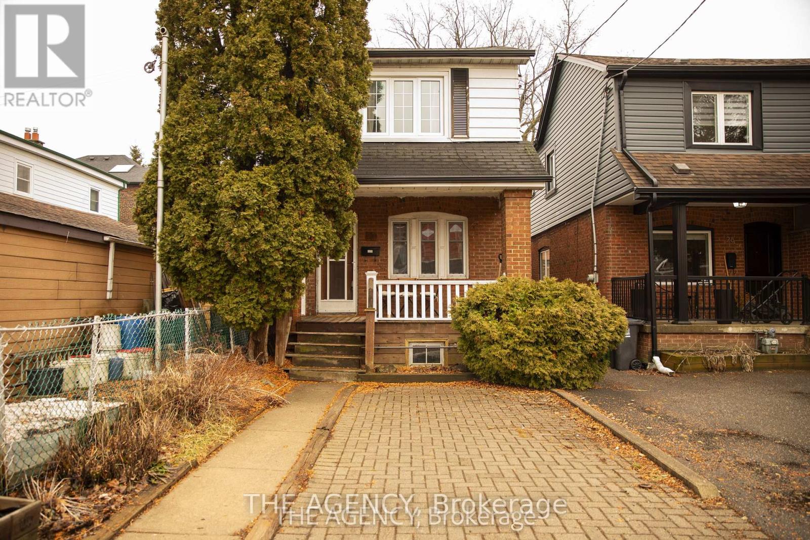 30 Falwyn Avenue, Toronto, Ontario  M6C 1K6 - Photo 2 - C12931792