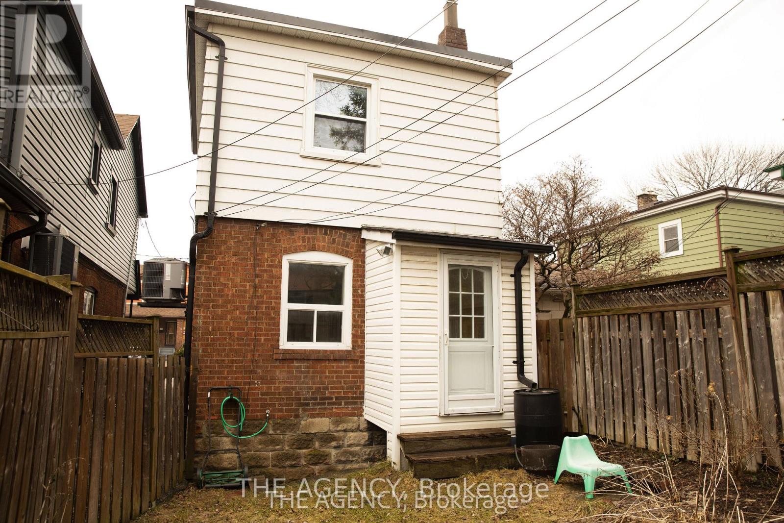 30 Falwyn Avenue, Toronto, Ontario  M6C 1K6 - Photo 38 - C12931792