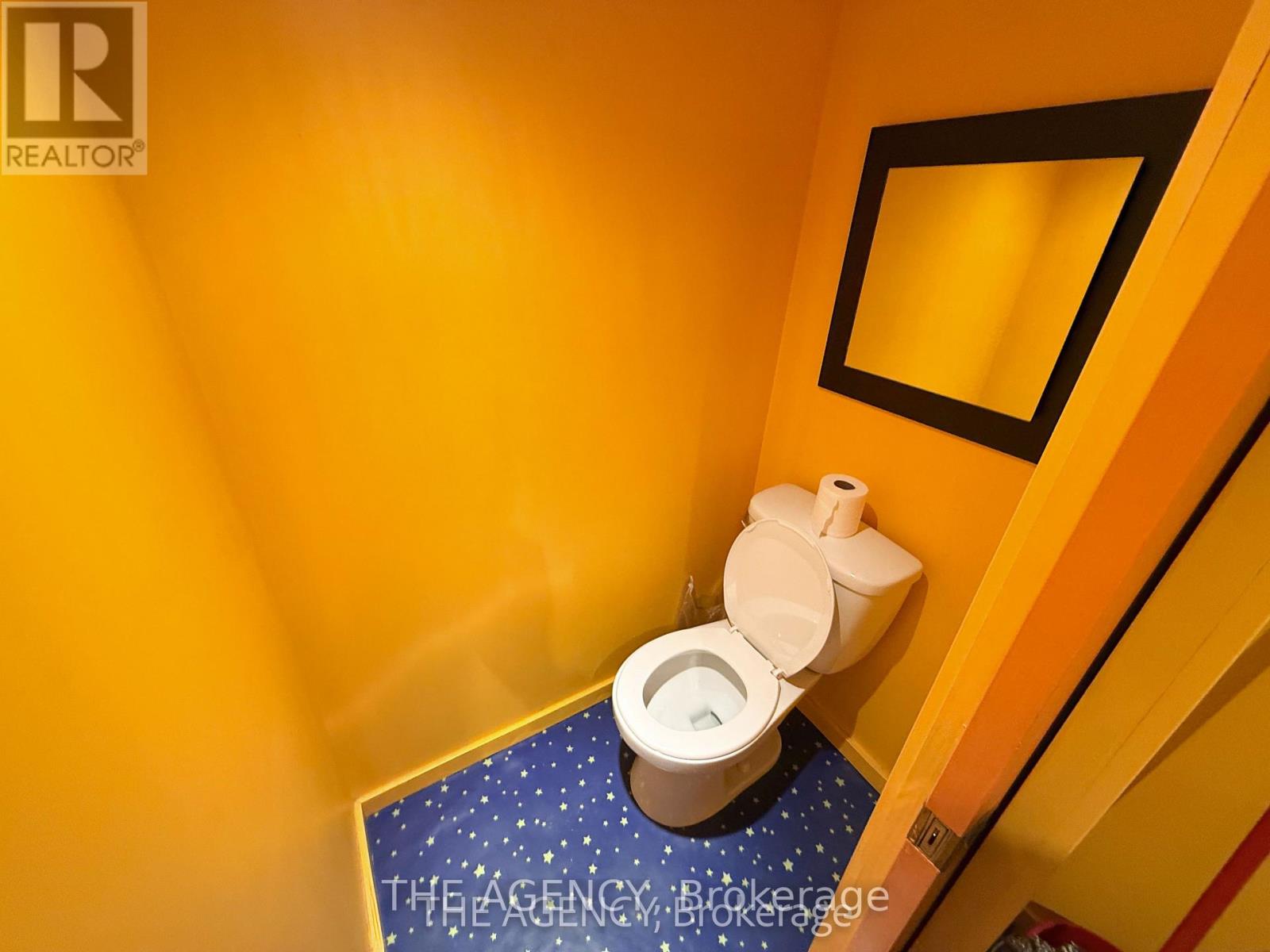 30 Falwyn Avenue, Toronto, Ontario  M6C 1K6 - Photo 6 - C12931792