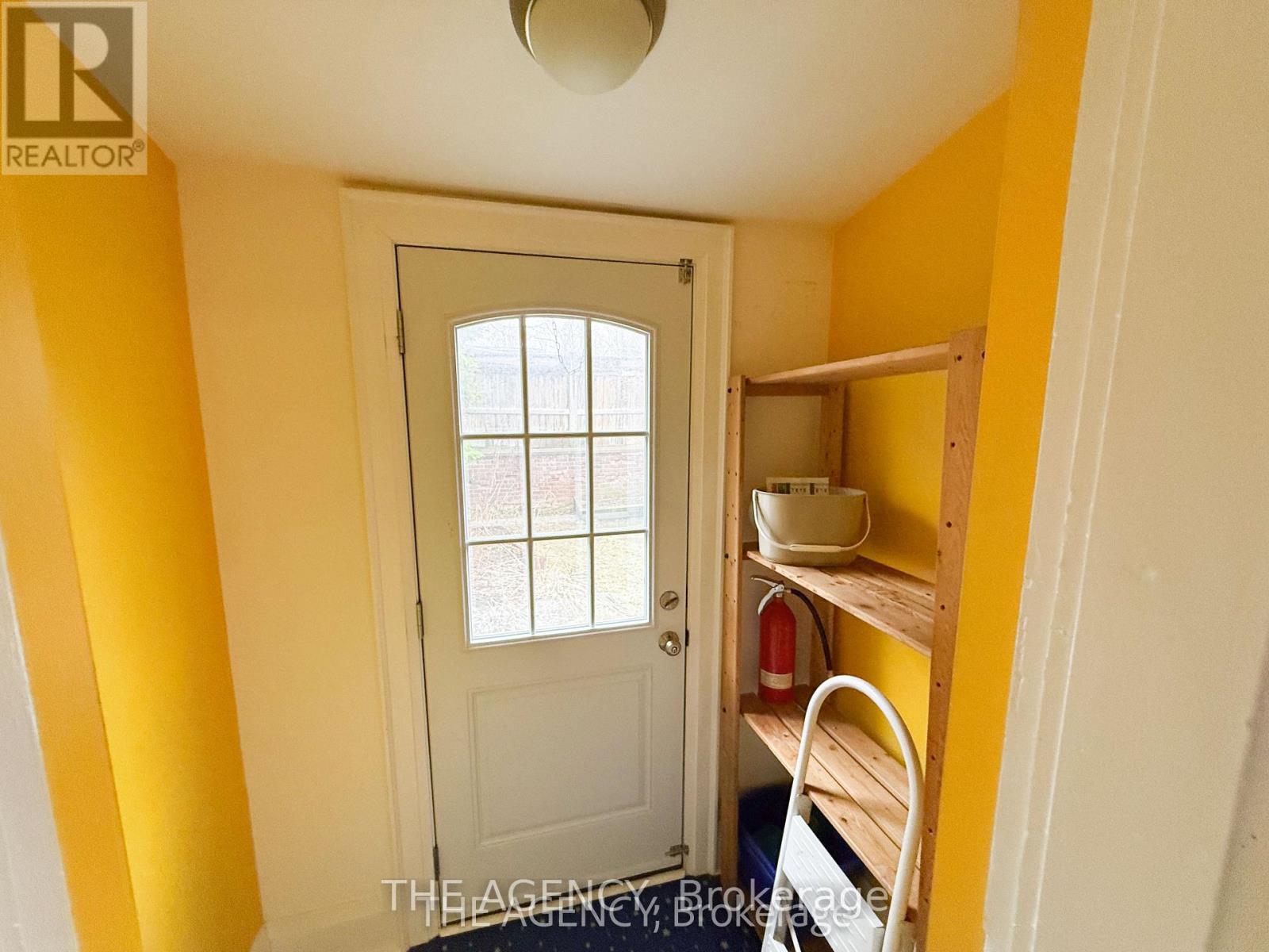 30 Falwyn Avenue, Toronto, Ontario  M6C 1K6 - Photo 5 - C12931792